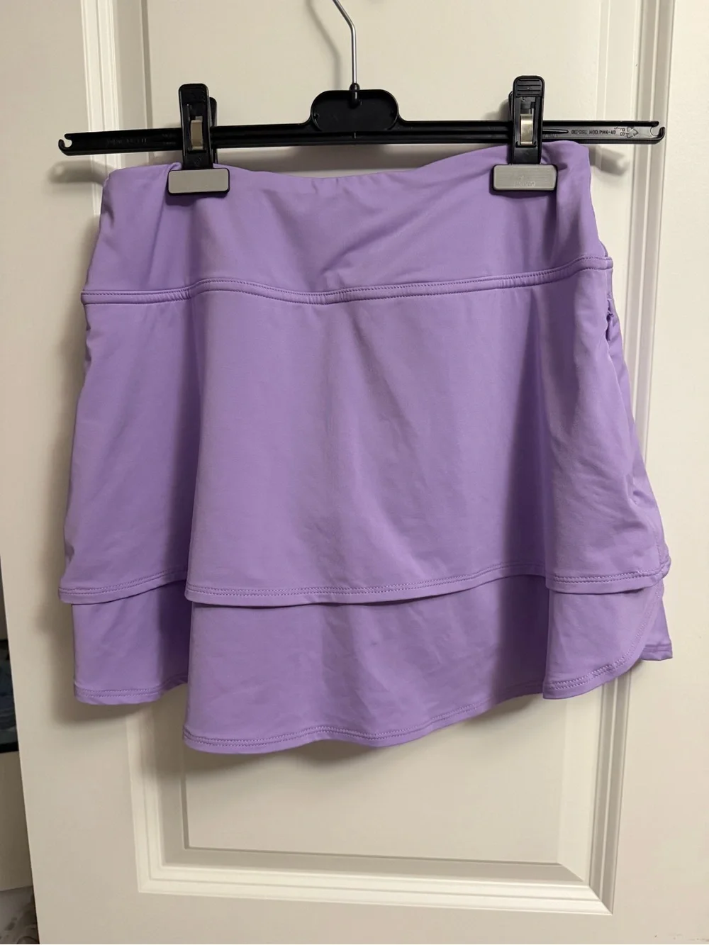 FootJoy Women’s golf skirt / Skort with Flared Layers / size small / purple